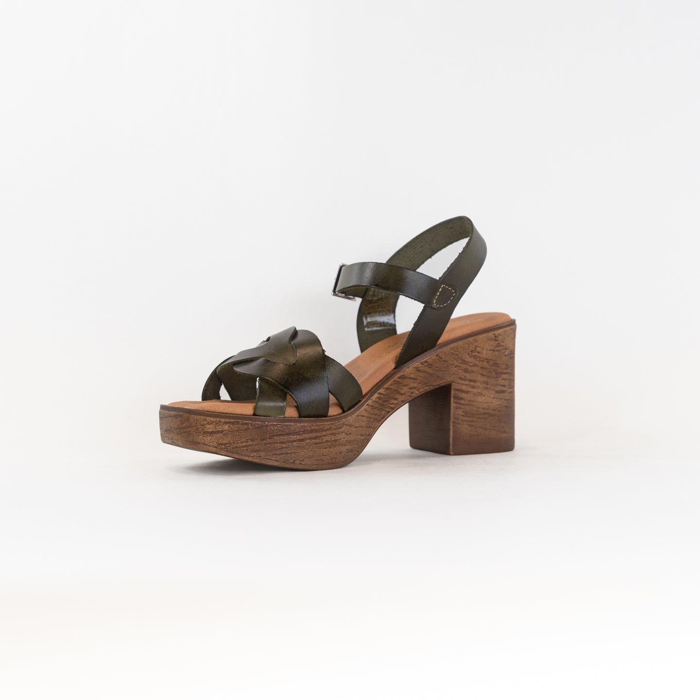Eric Michael Women's Retro Uma Sandals - A Stylish Summer Footwear