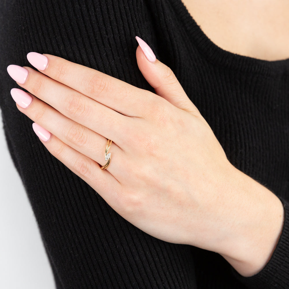 Exquisite 9ct Yellow Gold Marquise Diamond Ring with Abstract Swirling Band
