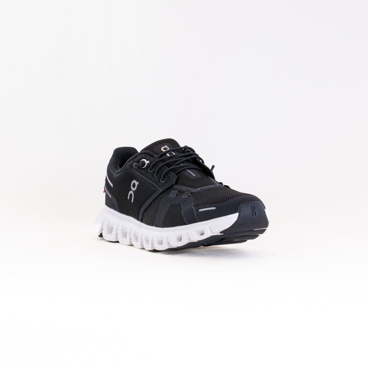 On Women's Running Shoes - Cloud 6 in Stylish Black and White Color Scheme