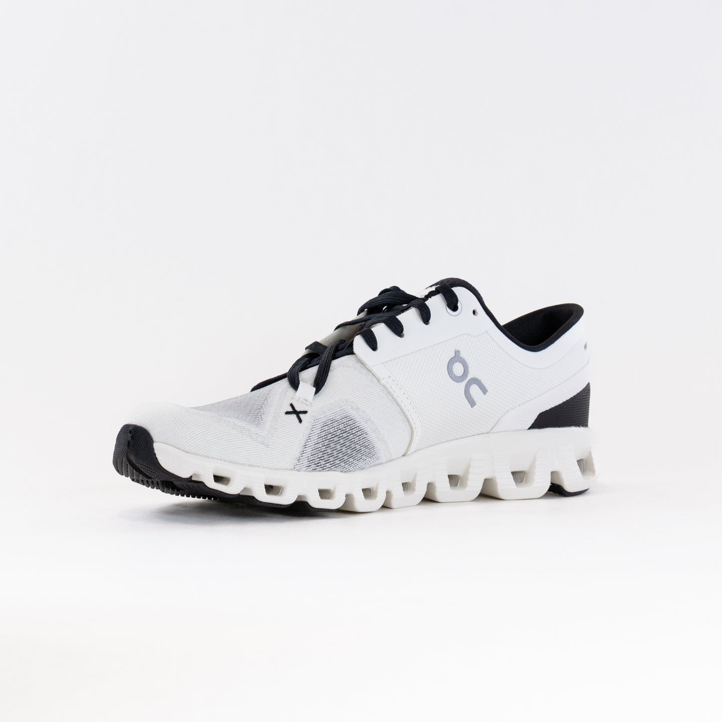 Women's On Cloud X 3 - Stylish White/Black Running Shoes