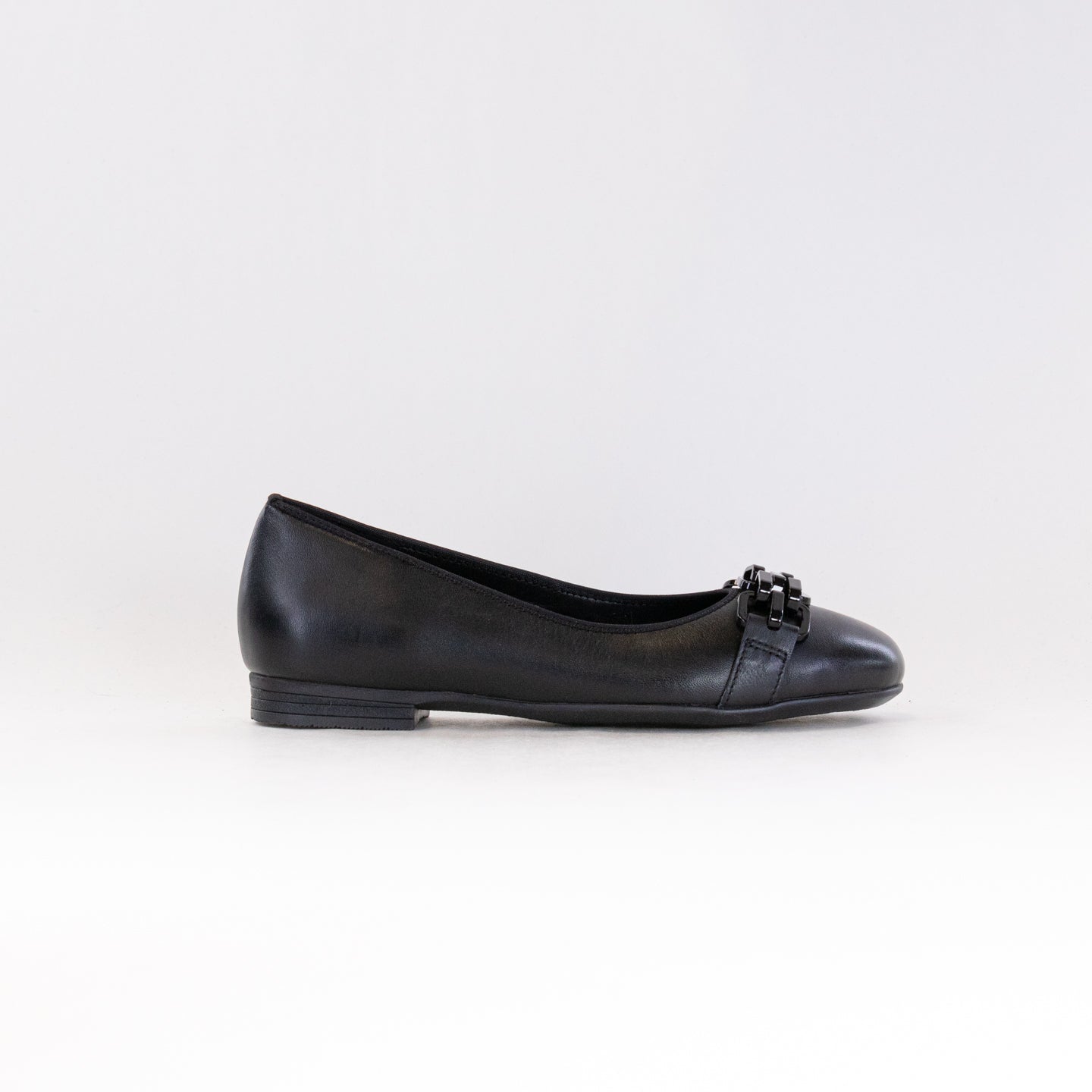 Women's Ara Scout Chain-Adorned Ballet Flats in Elegant Black Leather