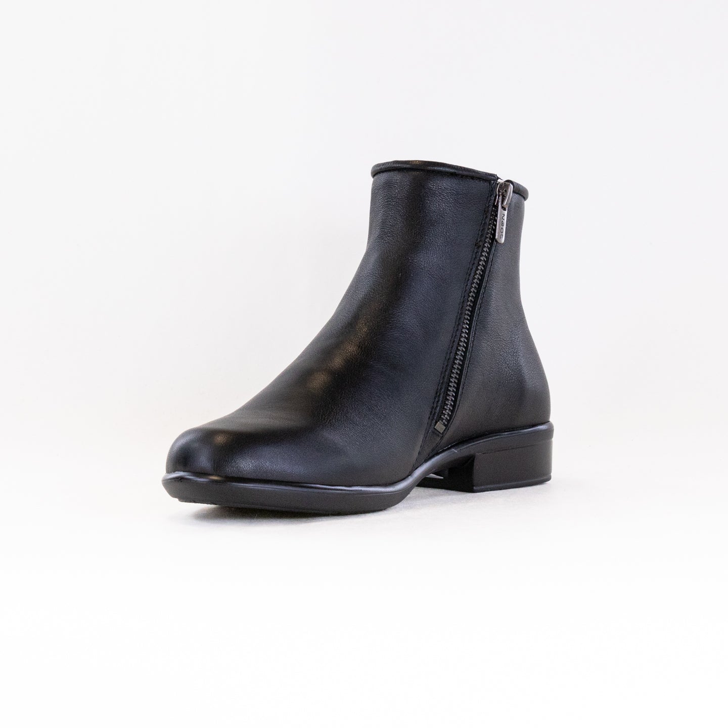 Naot Women's Black Leather Norther Boots - Stylish and Comfortable Footwear