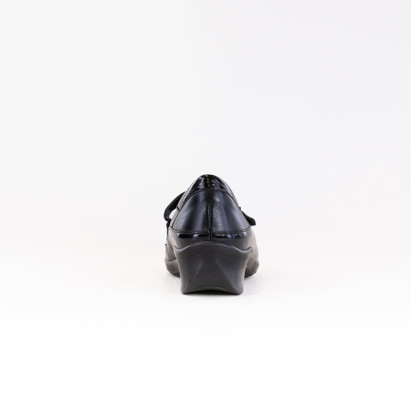 Women's Finn Comfort Hempstead Shoes in Classic Black Leather
