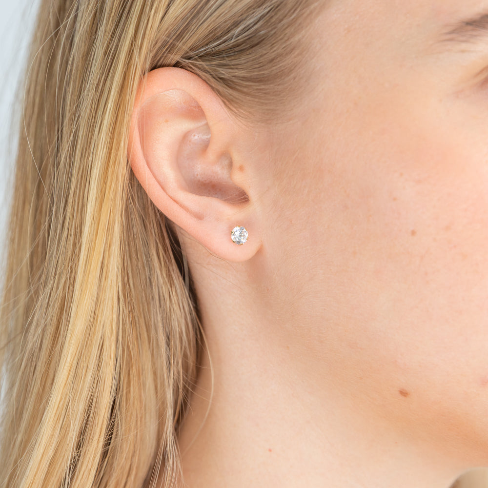 Stunning 9ct Yellow Gold 5mm Cubic Zirconia 6 Claw Stud Earrings