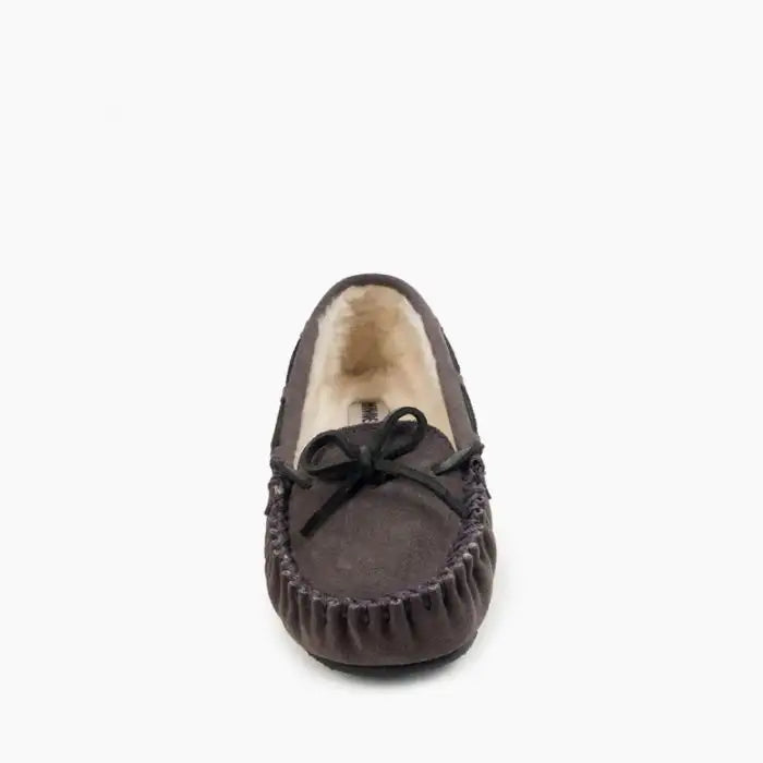 Minnetonka Women's Grey Cally Slippers - Comfortable and Stylish