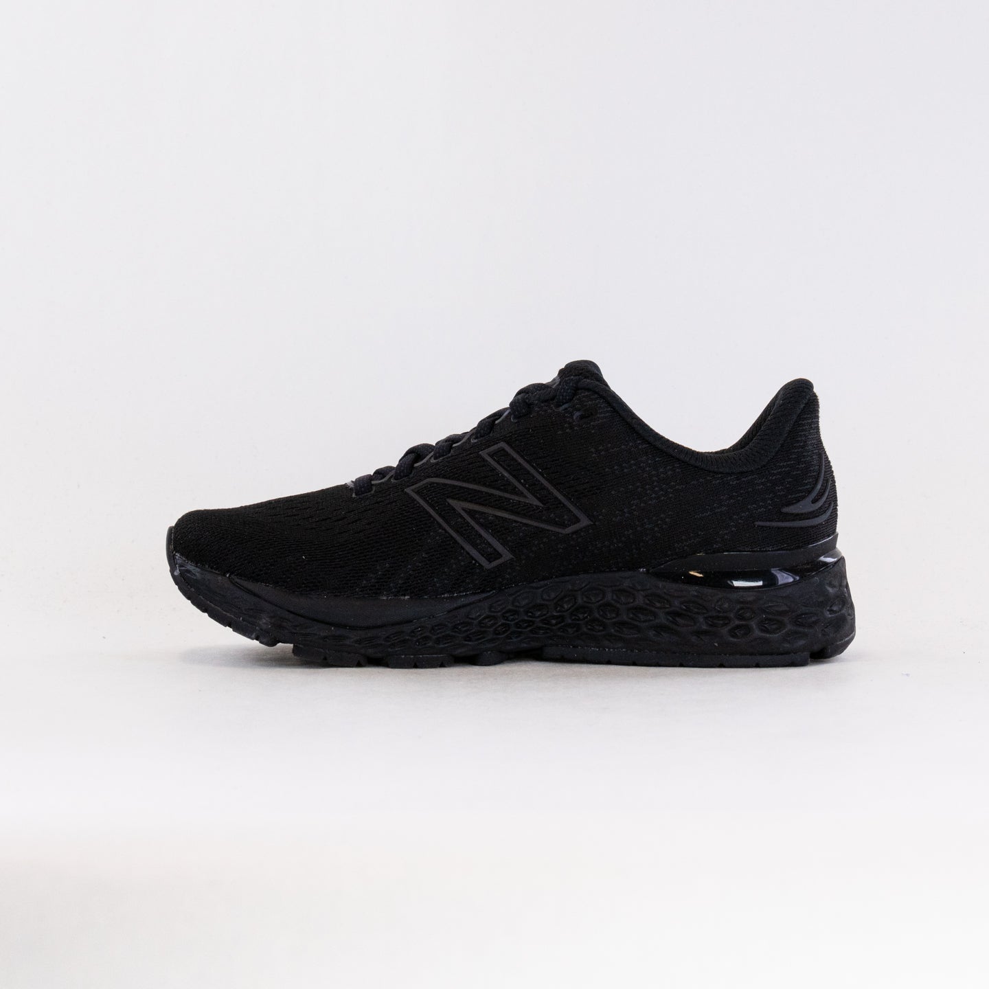 Men's New Balance 880V10 in Stylish All - Black Design