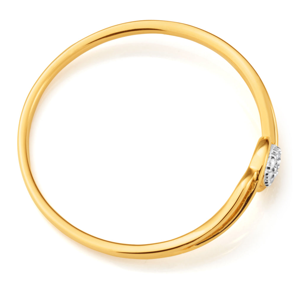 Stylish 9ct Yellow Gold Diamond Ring with Swirl Design