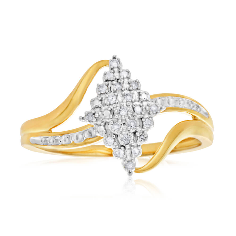 Exquisite 9ct Yellow Gold Ring Set with 15 Stunning Brilliant Cut Diamonds