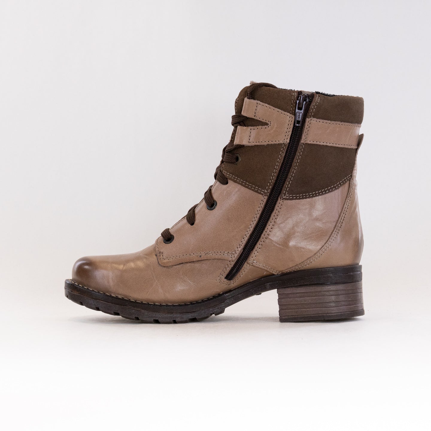 Women's Taupe Dromedaris Kara Suede Short Padded Lace - Up Boots