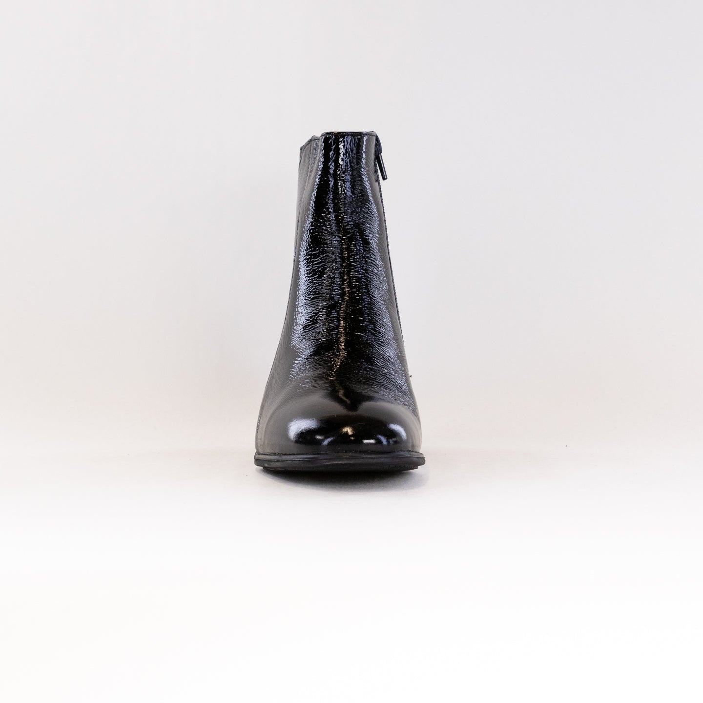 Naot Women's Stylish Chelsea Boot - Black Crinkle Patent Leather Goodie