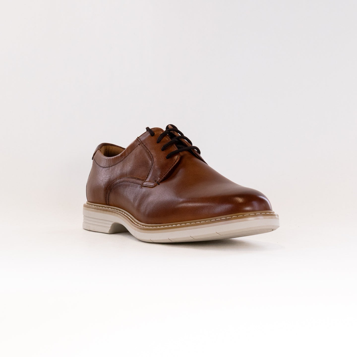 Men's Florsheim Norwalk Plain Toe Oxford Shoes in Cognac Color