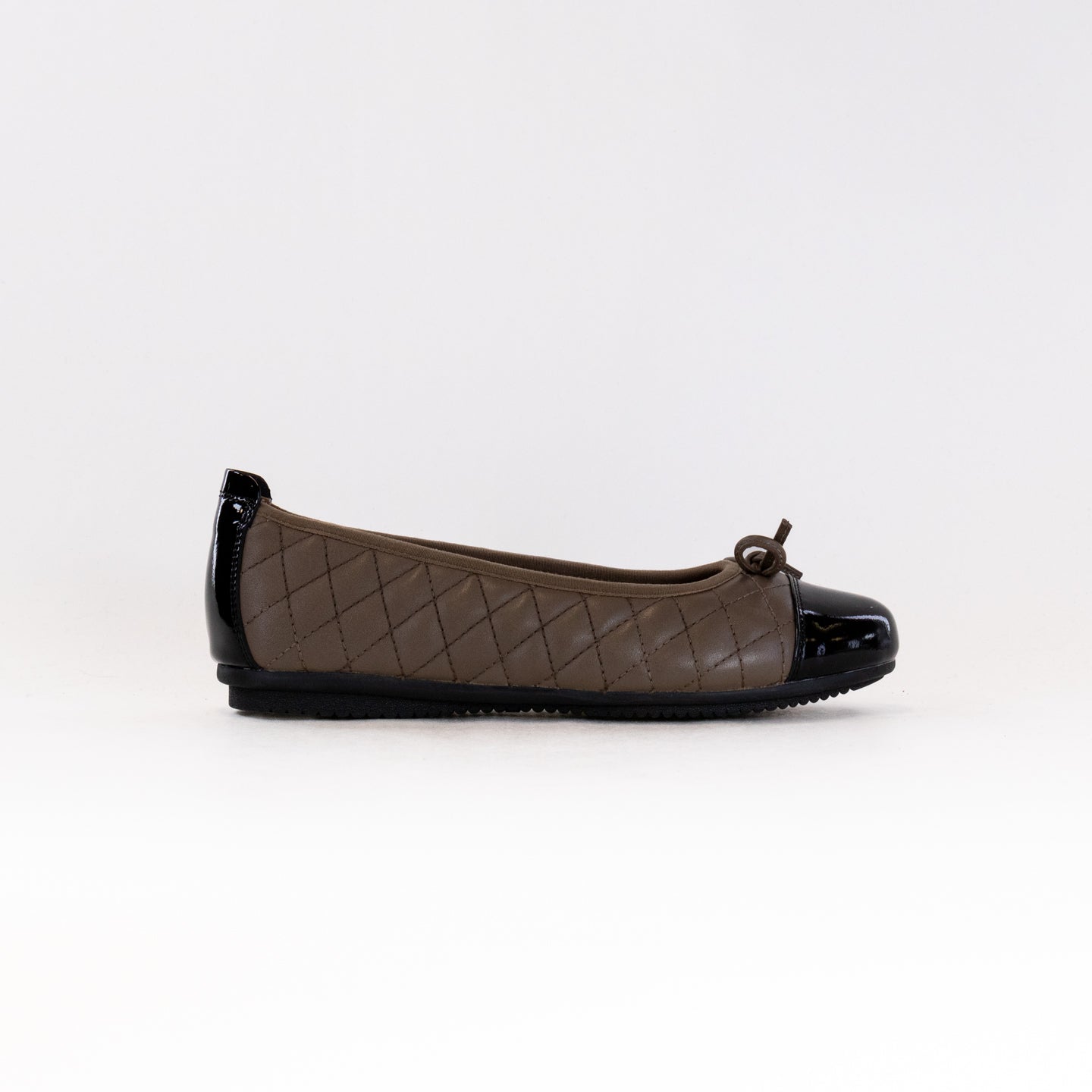 Josef Seibel Women's Pippa 76 Taupe Combi Classic Quilted Flats
