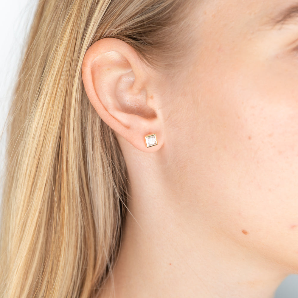 Stylish 9 Carat Yellow Gold Stud Earrings with 5mm Cubic Zirconia in Princess Cut
