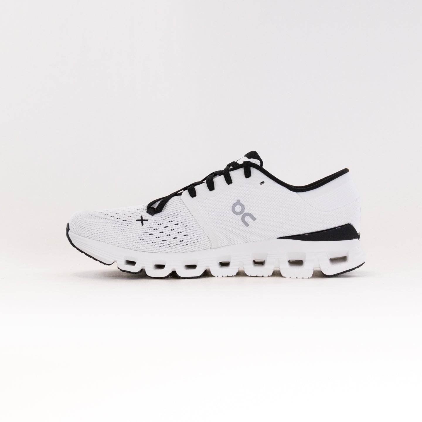 On Men's Cloud X 4 Training Shoes in Ivory and Black Color Scheme