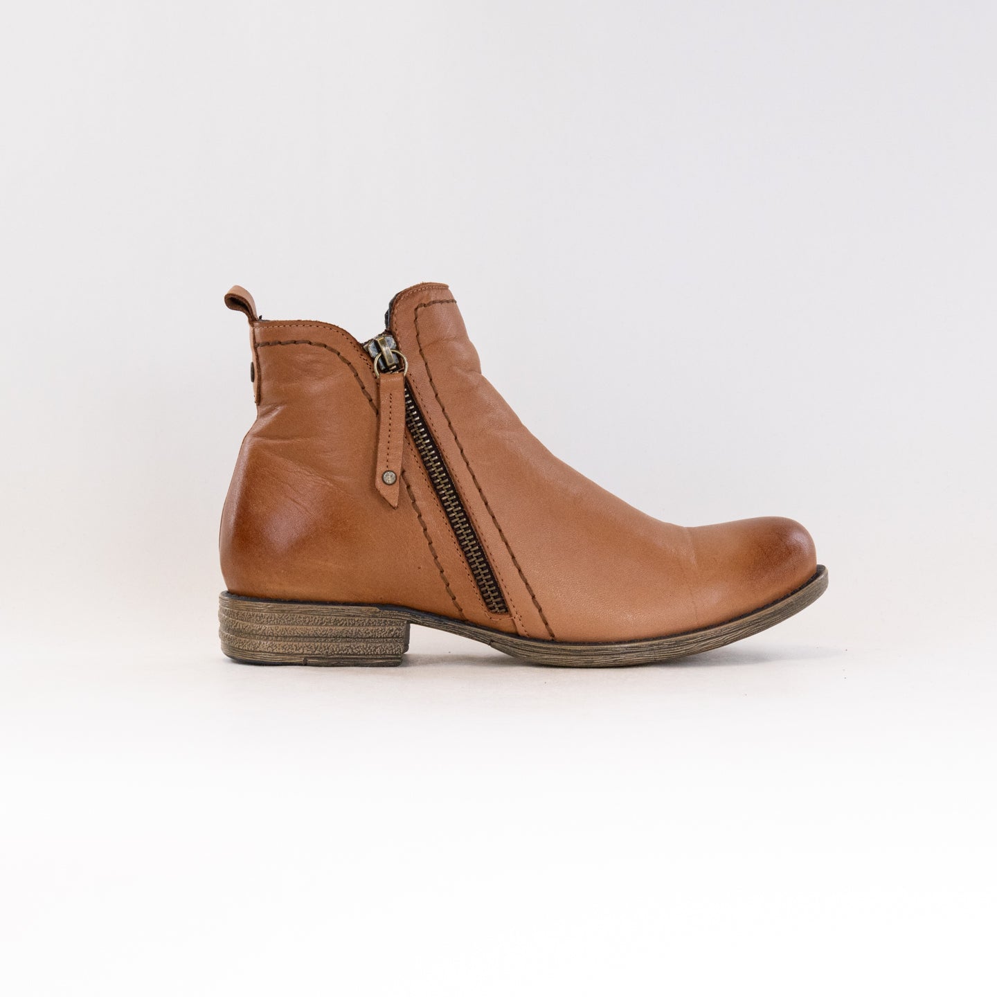 Spring Step Women's Oziel Leather Bootie in Camel Color
