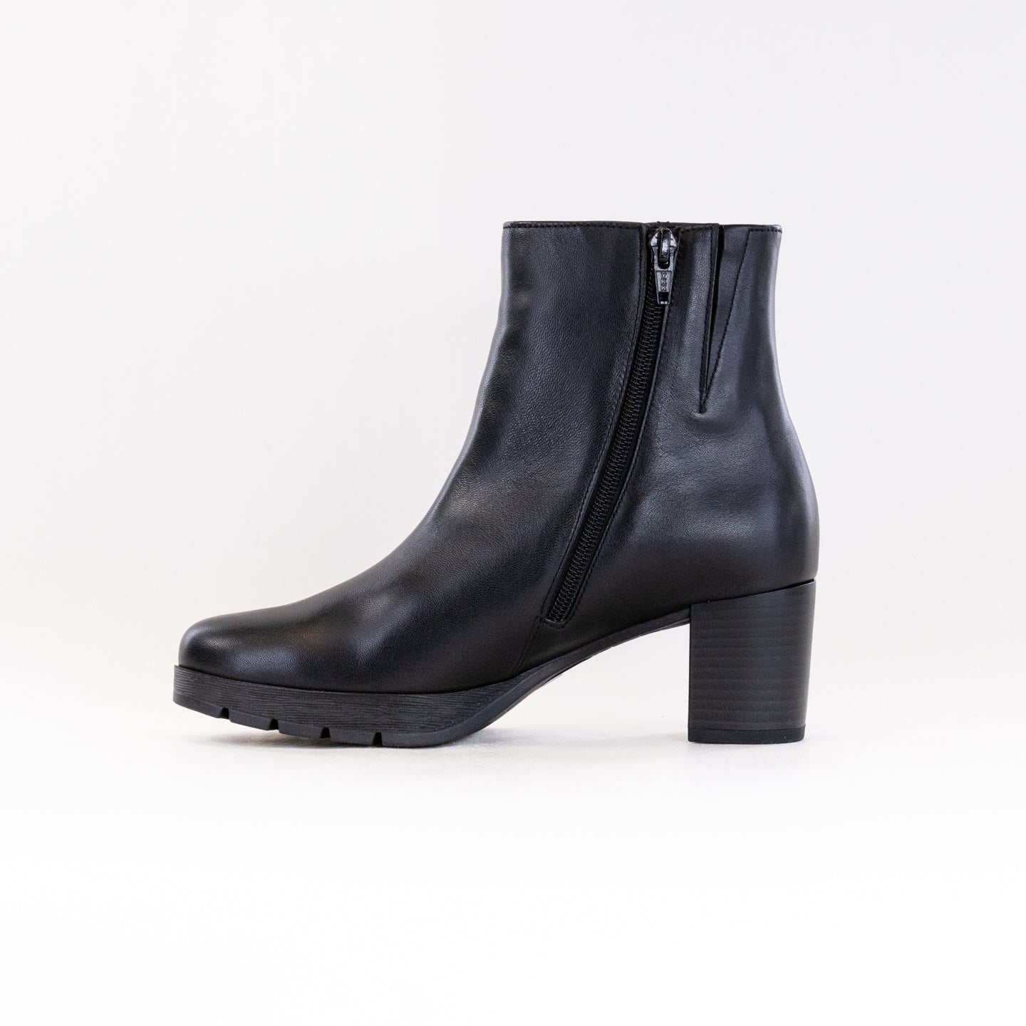 Gabor Women's Black Leather Heeled Ankle Boots 52.071.57