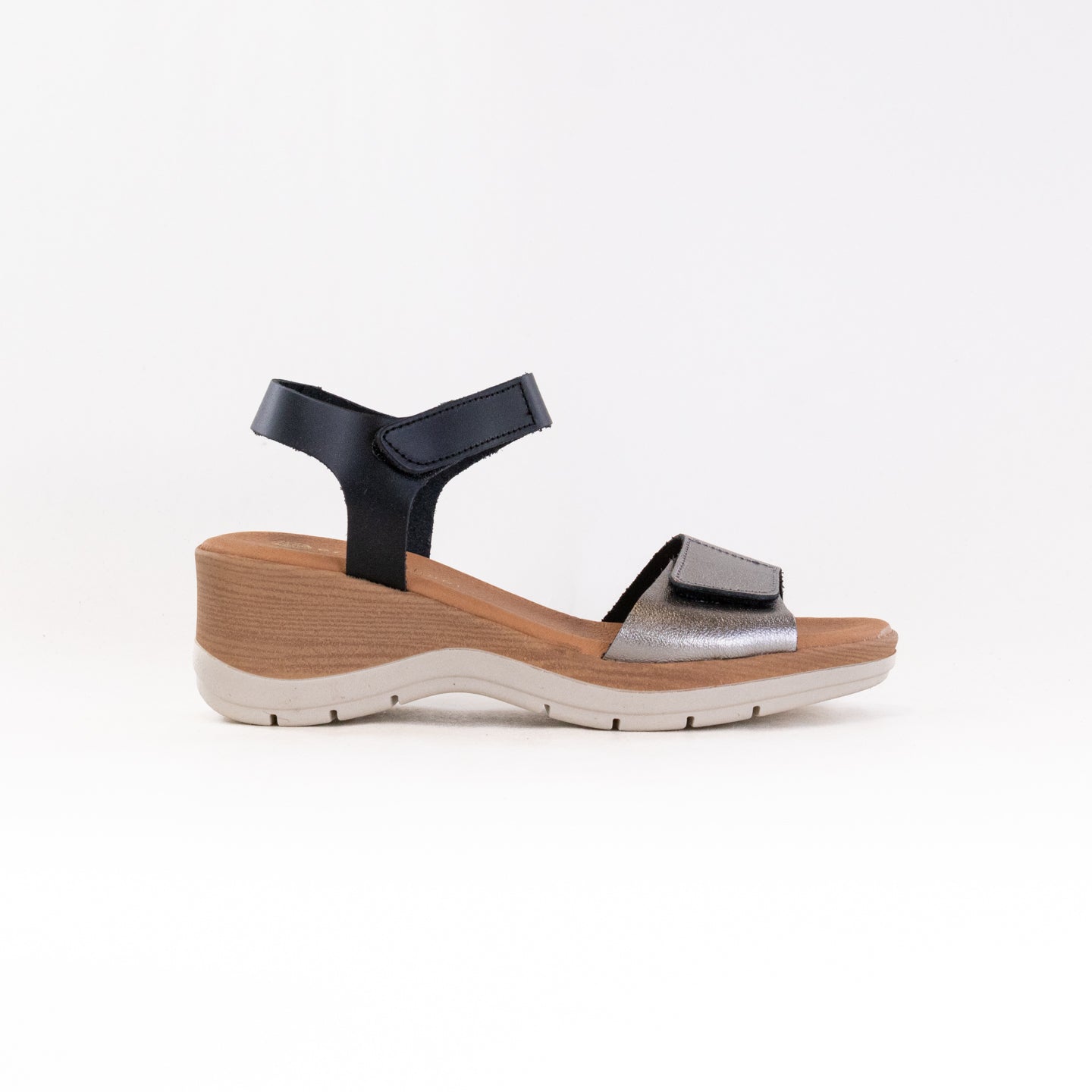 Eric Michael Women's Caroline Black Heel Sandals - Ideal for Everyday Wear