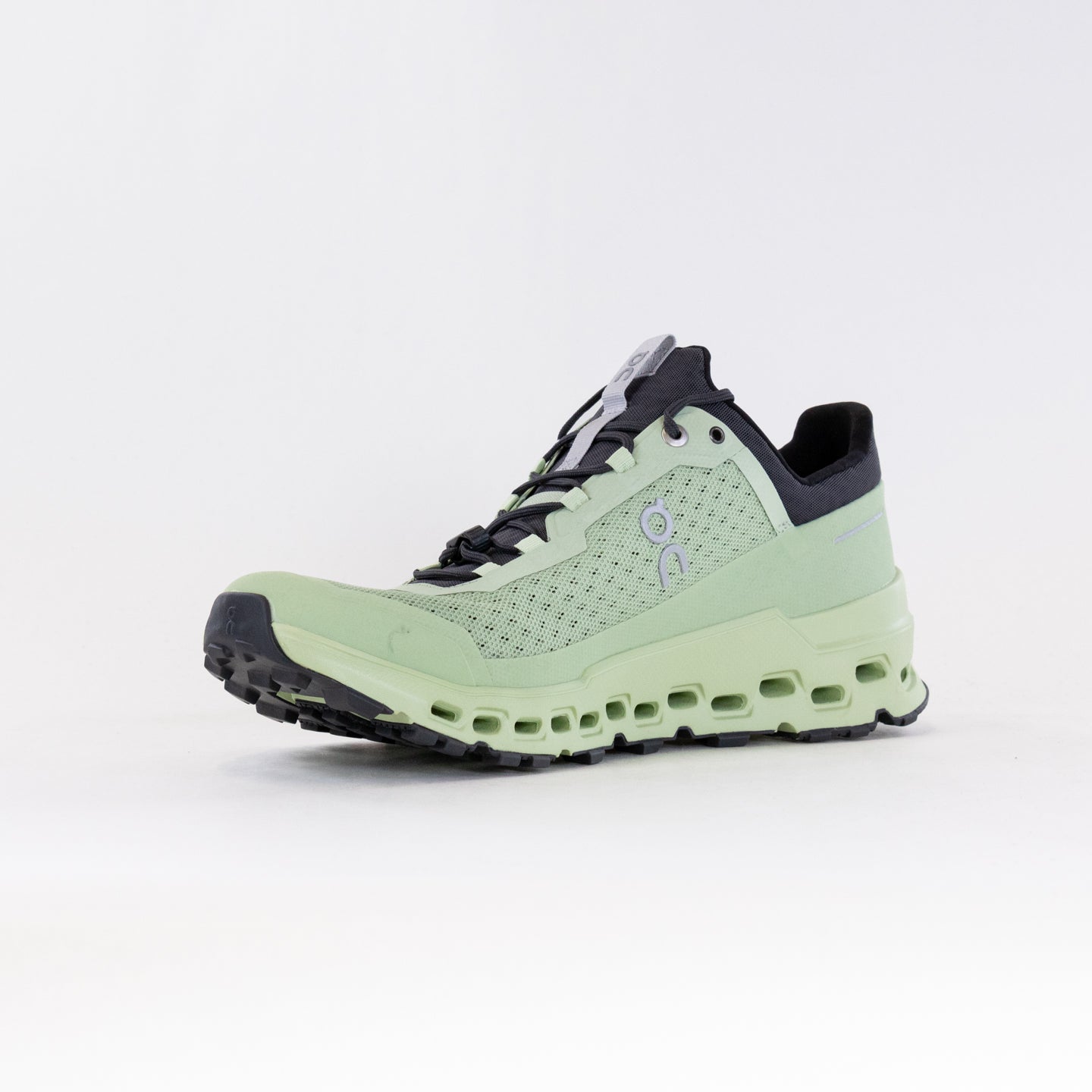Women's On Cloudultra Running Shoes in Vine/Meadow