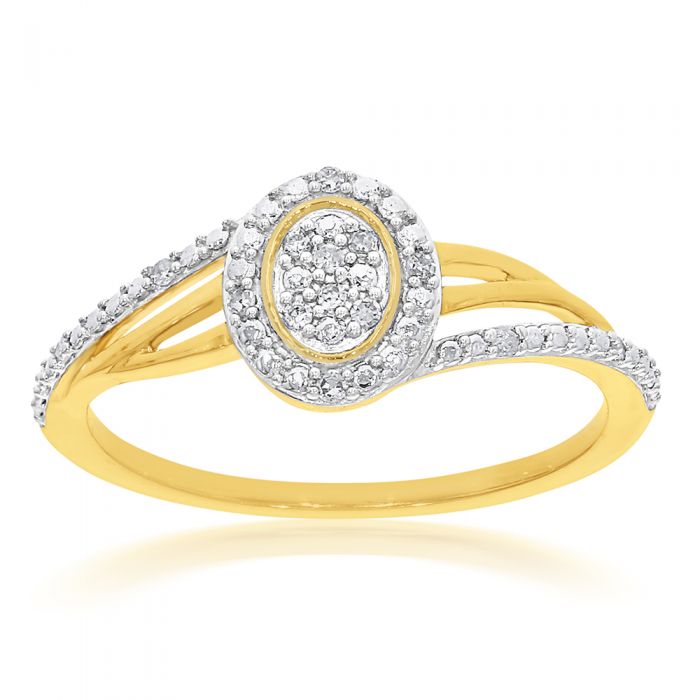 Exquisite 9ct Yellow Gold Ring Set with 14 Sparkling Brilliant Diamonds