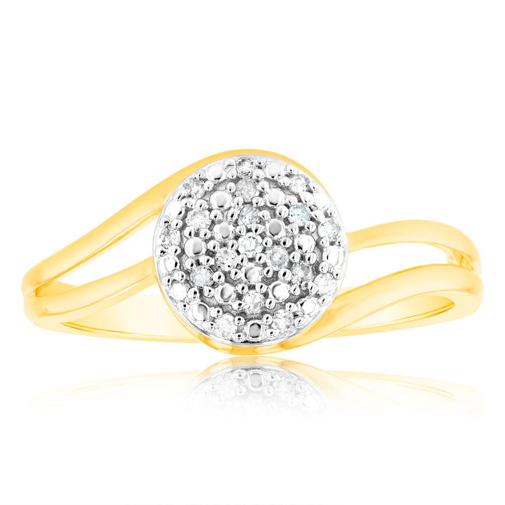 Exquisite 9ct Yellow Gold Ring Embellished with 19 Sparkling Brilliant Cut Diamonds