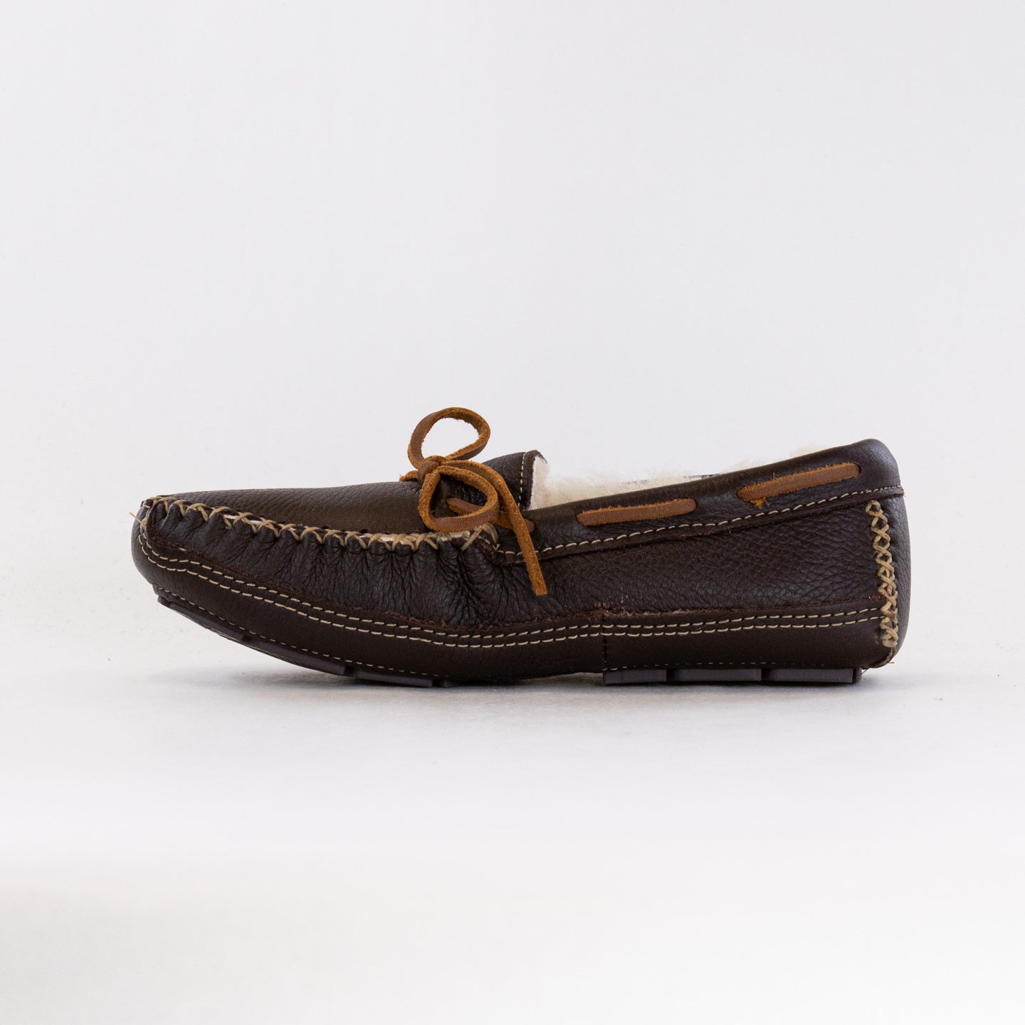Minnetonka Men's 3752 Chocolate Brown Leather Moccasin Slippers