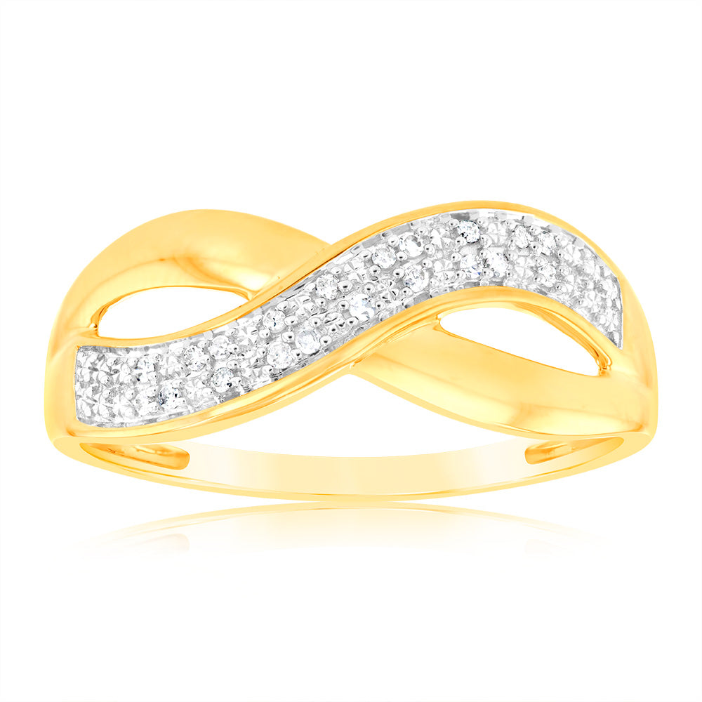 Stunning 9ct Yellow Gold Ring with 20 Brilliant Diamonds in Cross Over Design